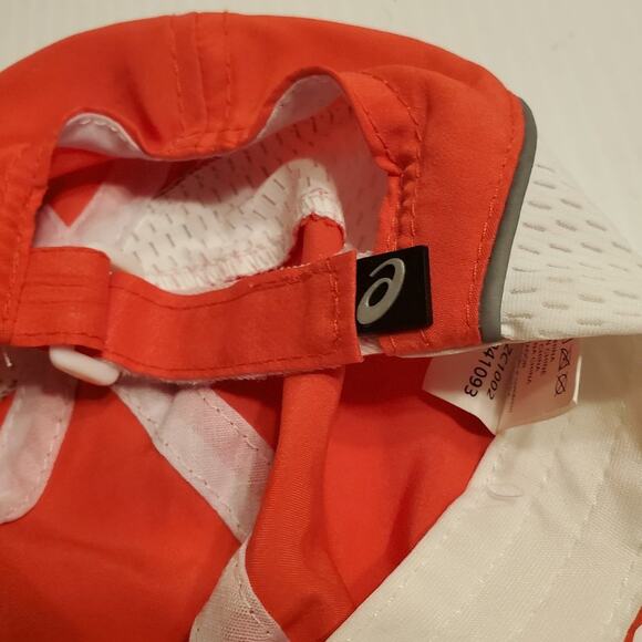 Asics golf hat cap. Color red /white. 100% Polyester. One size fits most - Picture 11 of 13